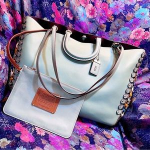 👜 🐎 COACH Rogue Colorblock Linked Tote Bag in Steel Blue 🦋